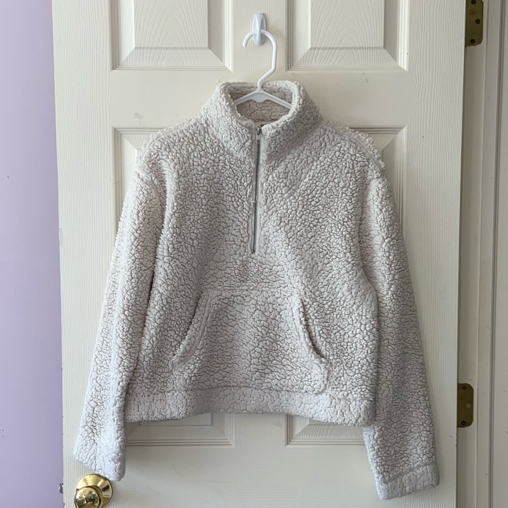 Garage Cropped Sherpa Sweatshirt